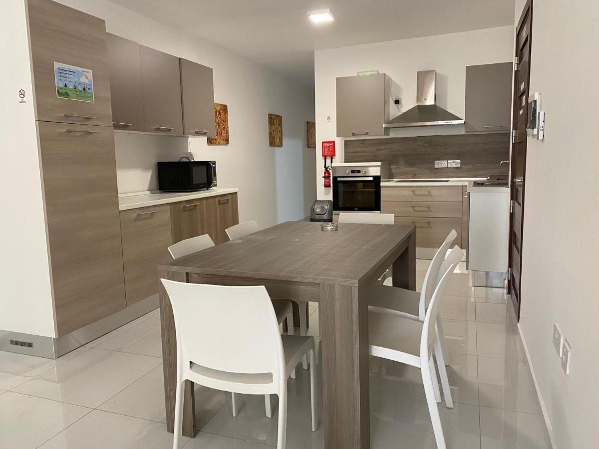 Sunrise Court Apartman Marsaskala Kültér fotó