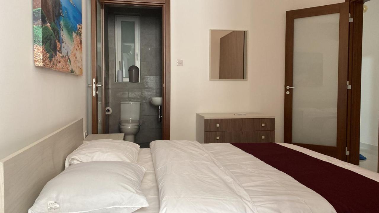 Sunrise Court Apartman Marsaskala Kültér fotó